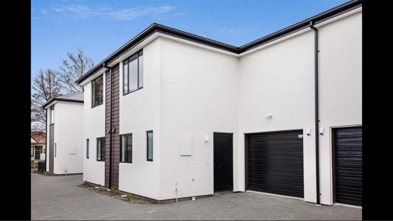 Entire Modern 3-Bedroom House Near City Christchurch Exterior photo